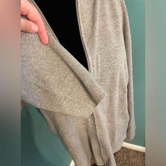 Perry Ellis Lightweight Gray Zip Cardigan Sweater - Picture 4 of 6